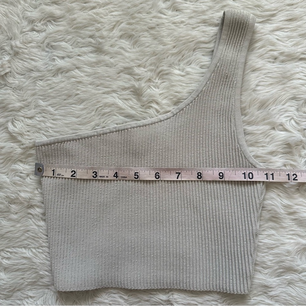 Aritzia Babaton Top Sculpt Knit One-Shoulder Cropped Tank Tight-fit Sz XS - Picture 9 of 10